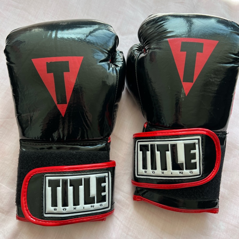 Black & Red Title Boxing Gloves Size Small